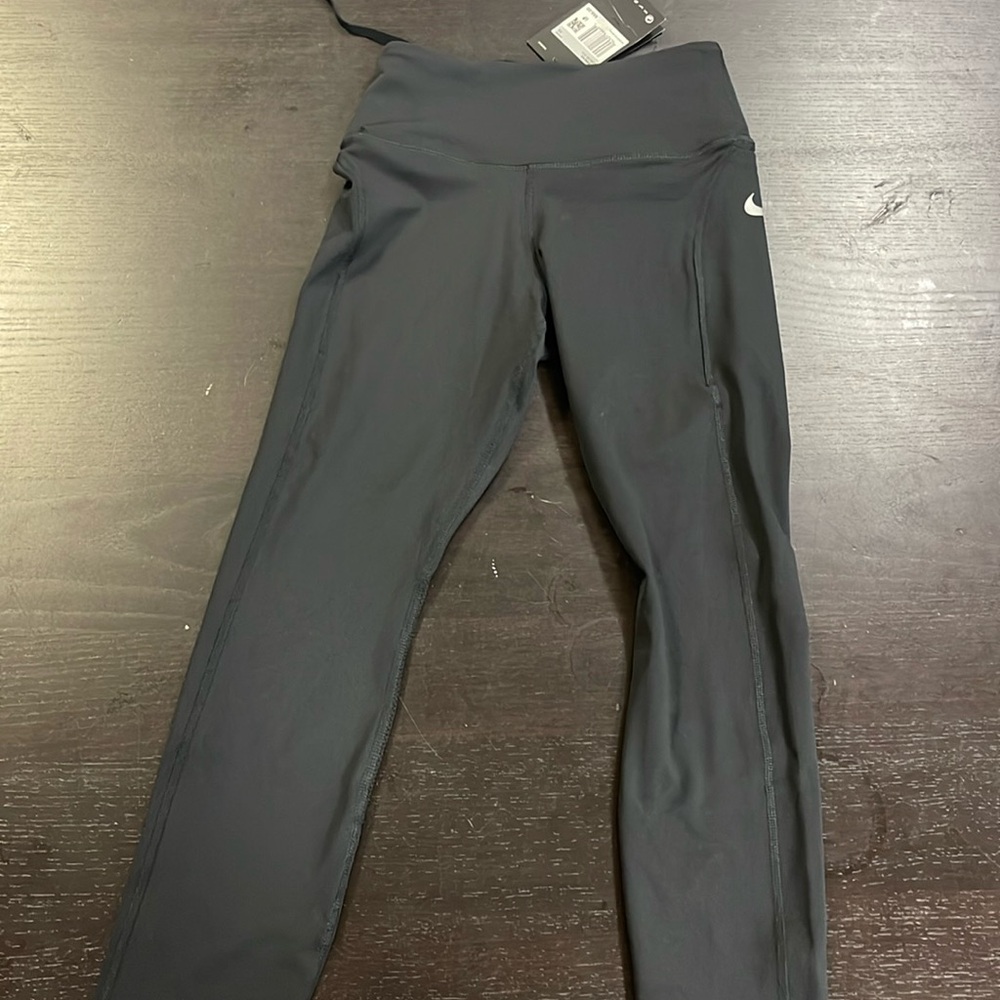 Making epic sauce, tight leggings, women extra small